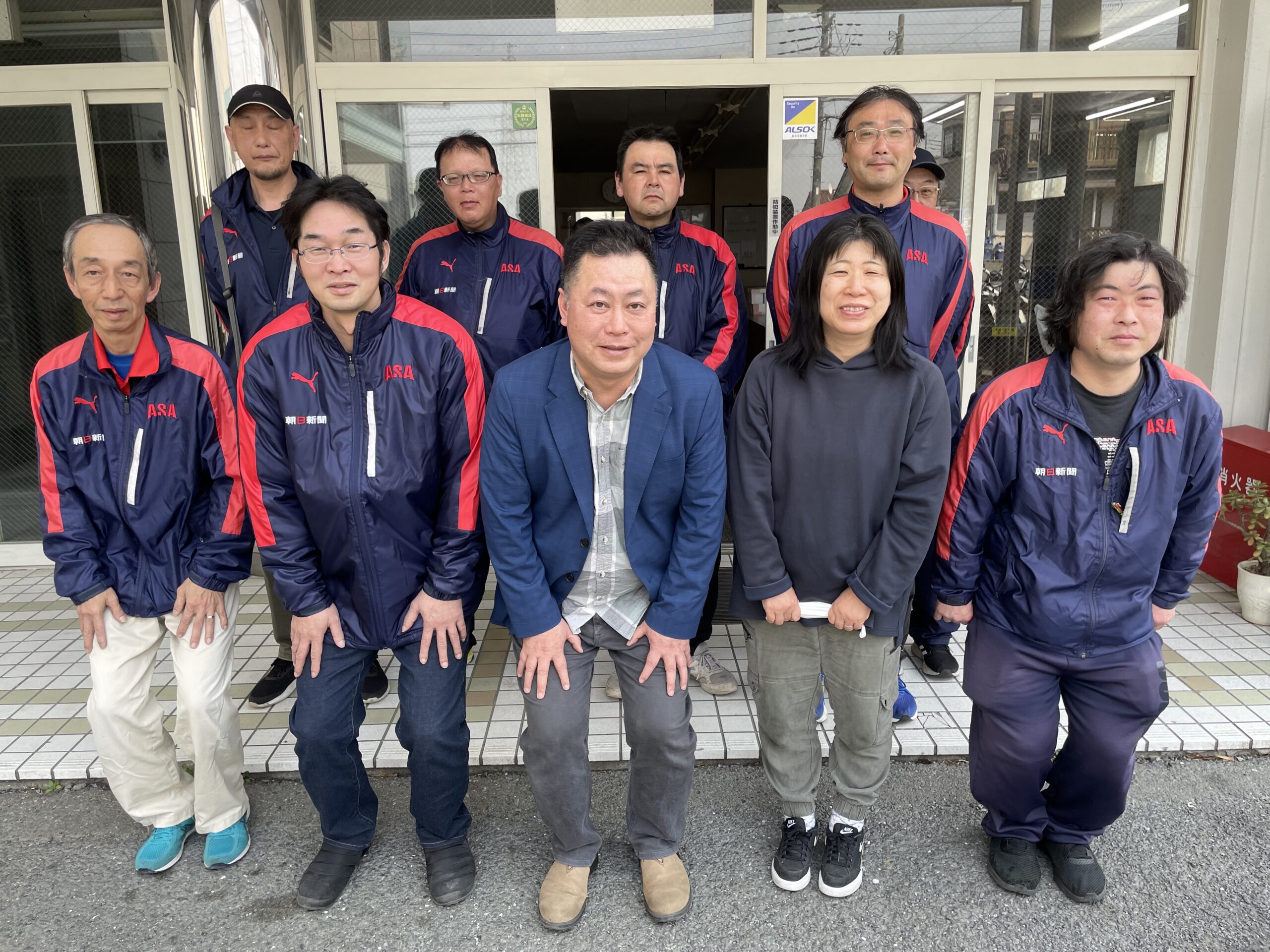 ★高収入★月給30万！最大6連休が可能！入社祝金5万円